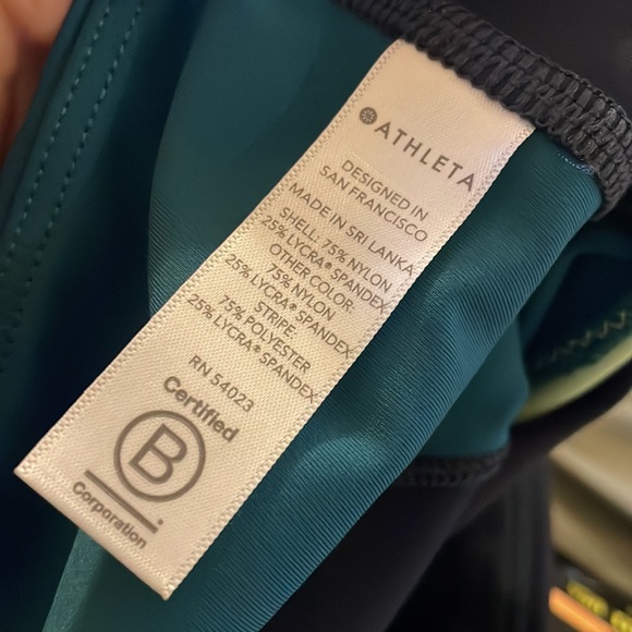 Athleta Crunch 7/8 Tight Colorblock Leggings - Picture 7 of 8